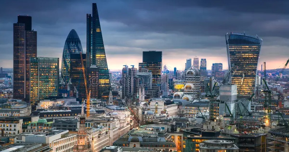 Banking and financial law in times of war